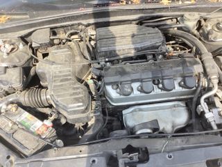 2002 Honda Civic EX - Engine Compartment Image
